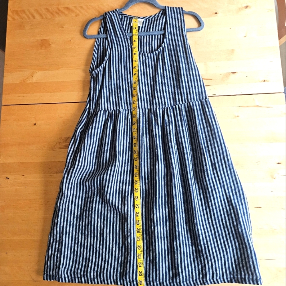Conscious Clothing. Dress small